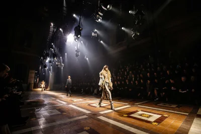Look 29